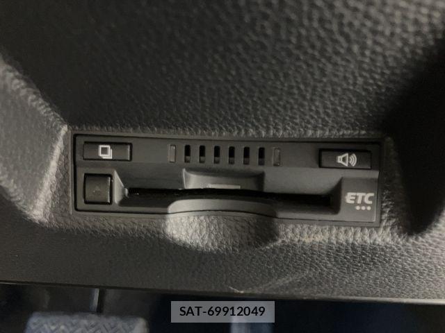 Toyota YARIS CROSS 2020-09 8370013-18