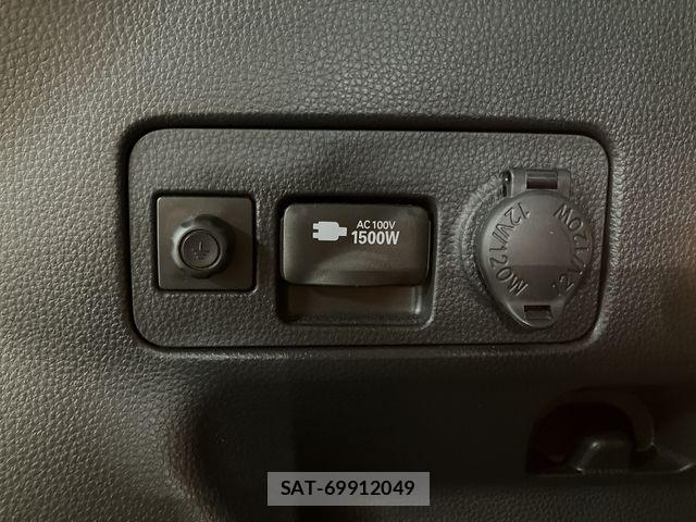 Toyota YARIS CROSS 2020-09 8370013-27