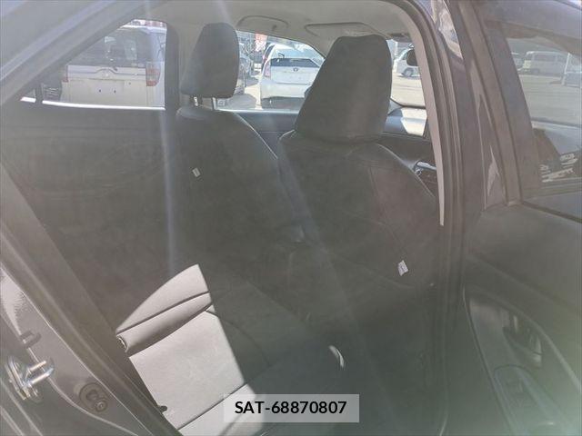 Toyota YARIS CROSS 2024-05 8370015-13