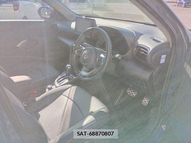 Toyota YARIS CROSS 2024-05 8370015-15