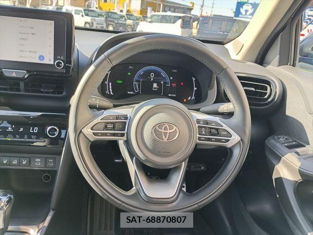 Toyota YARIS CROSS 2024-05 8370015-1