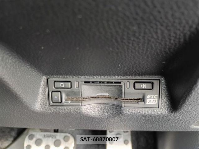 Toyota YARIS CROSS 2024-05 8370015-26