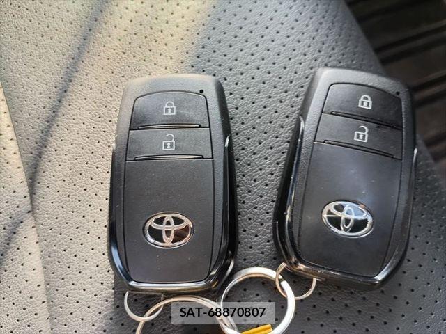 Toyota YARIS CROSS 2024-05 8370015-29