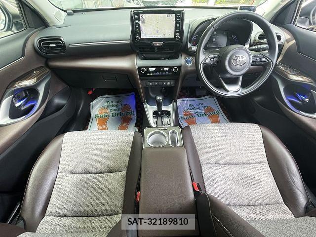 Toyota YARIS CROSS 2020-11 8370014-1