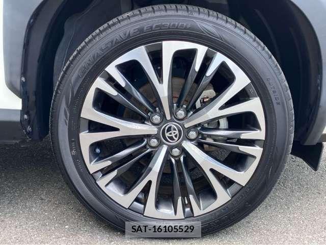 Toyota YARIS CROSS 2021-08 8370006-17
