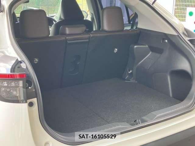Toyota YARIS CROSS 2021-08 8370006-19