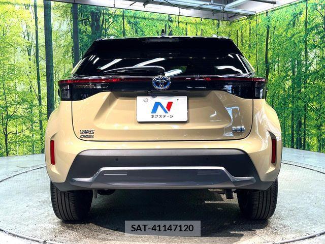 Toyota YARIS CROSS 2023-09 8370000-14