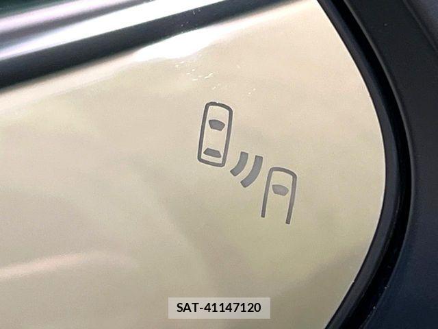 Toyota YARIS CROSS 2023-09 8370000-4