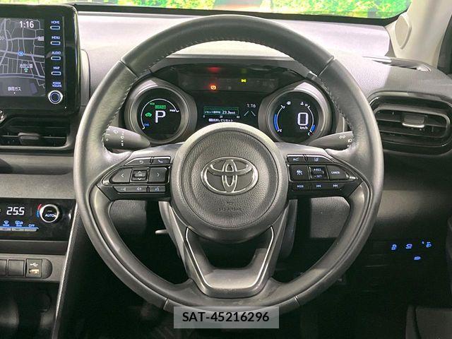Toyota YARIS CROSS 2021-07 8372433-10