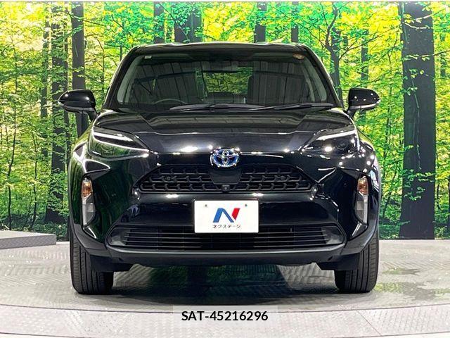 Toyota YARIS CROSS 2021-07 8372433-13