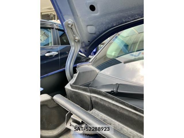 Toyota YARIS CROSS 2021-10 8372435-23