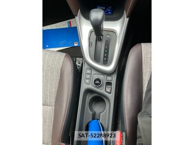 Toyota YARIS CROSS 2021-10 8372435-24