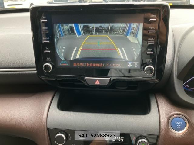 Toyota YARIS CROSS 2021-10 8372435-26