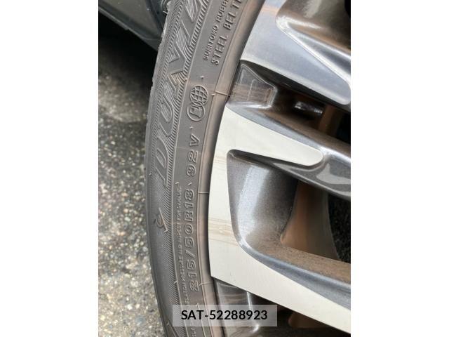 Toyota YARIS CROSS 2021-10 8372435-6