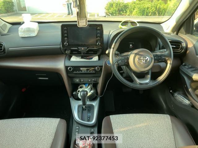 Toyota YARIS CROSS 2021-12 8372432-7