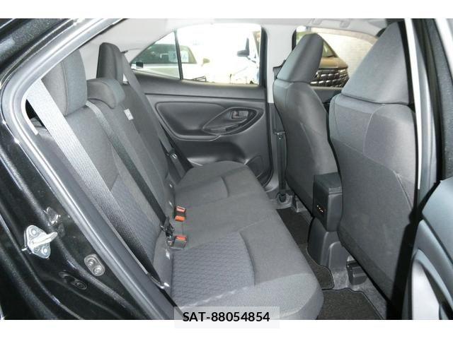 Toyota YARIS CROSS 2021-10 8416073-9