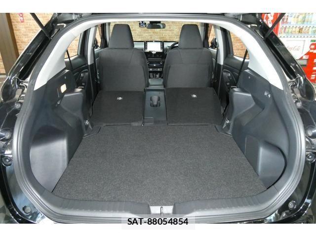 Toyota YARIS CROSS 2021-10 8416073-12