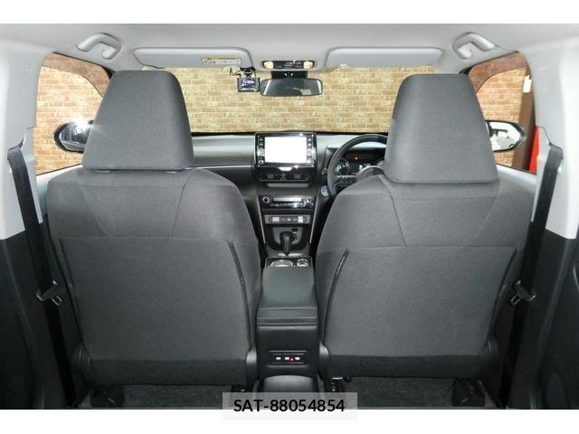 Toyota YARIS CROSS 2021-10 8416073-14