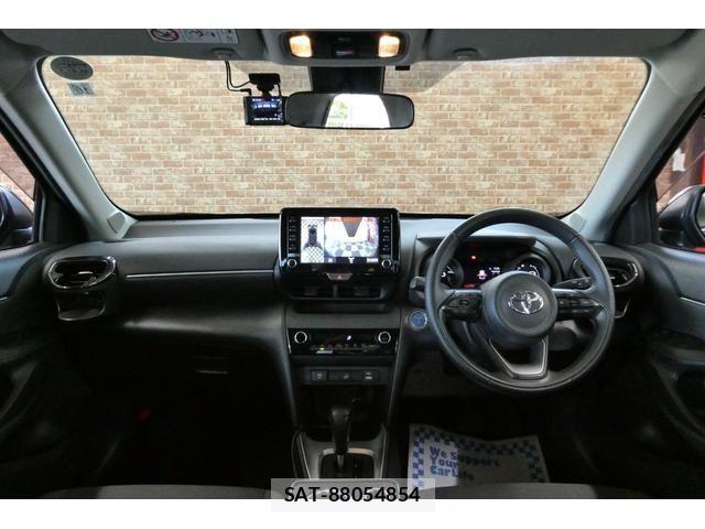 Toyota YARIS CROSS 2021-10 8416073-15