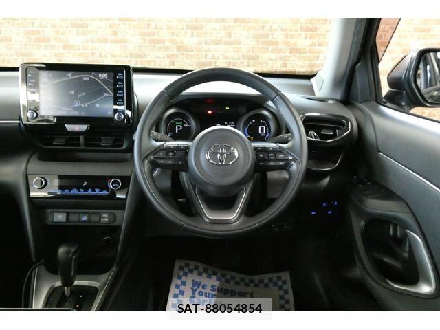 Toyota YARIS CROSS 2021-10 8416073-16