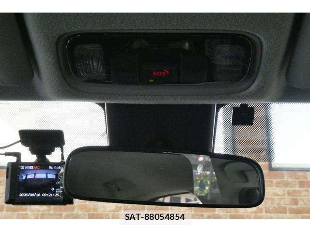 Toyota YARIS CROSS 2021-10 8416073-17