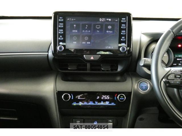 Toyota YARIS CROSS 2021-10 8416073-18