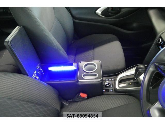 Toyota YARIS CROSS 2021-10 8416073-21
