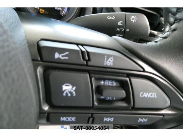 Toyota YARIS CROSS 2021-10 8416073-25