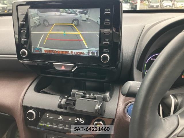 Toyota YARIS CROSS 2022-10 8416089-13
