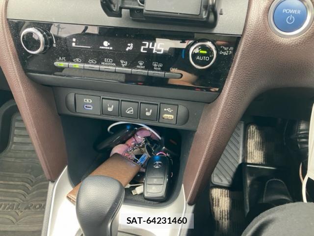 Toyota YARIS CROSS 2022-10 8416089-15