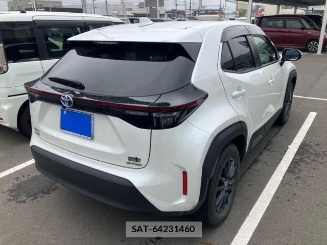Toyota YARIS CROSS 2022-10 8416089-3