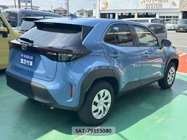 Toyota YARIS CROSS 2025-09 8416072-12