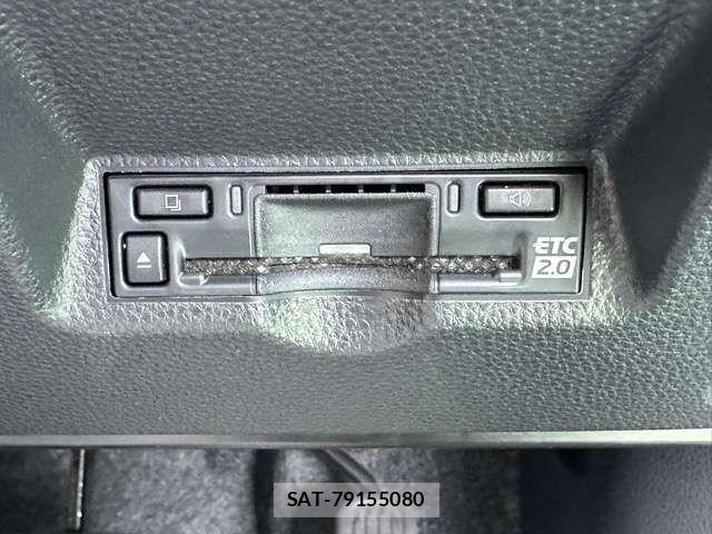 Toyota YARIS CROSS 2025-09 8416072-17
