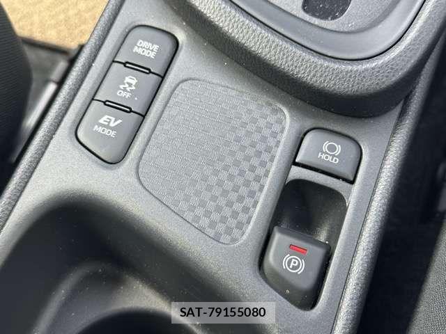 Toyota YARIS CROSS 2025-09 8416072-19