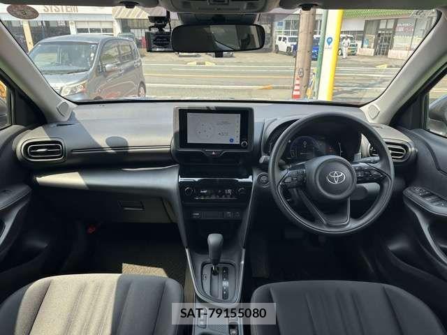 Toyota YARIS CROSS 2025-09 8416072-6