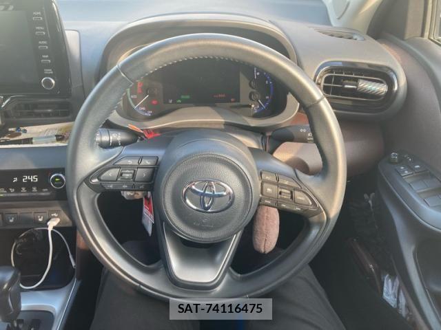 Toyota YARIS CROSS 2021-09 8416087-14
