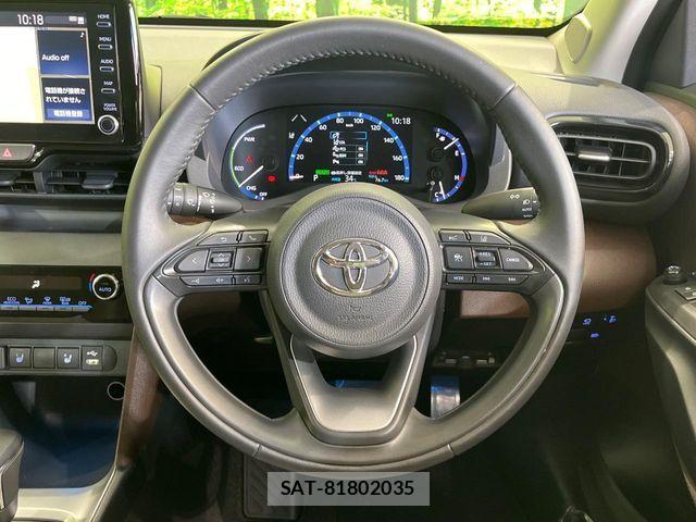 Toyota YARIS CROSS 2021-07 8439182-10