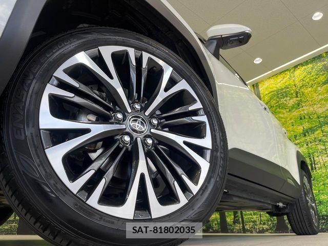 Toyota YARIS CROSS 2021-07 8439182-12