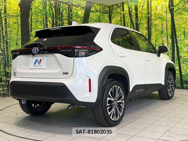 Toyota YARIS CROSS 2021-07 8439182-16