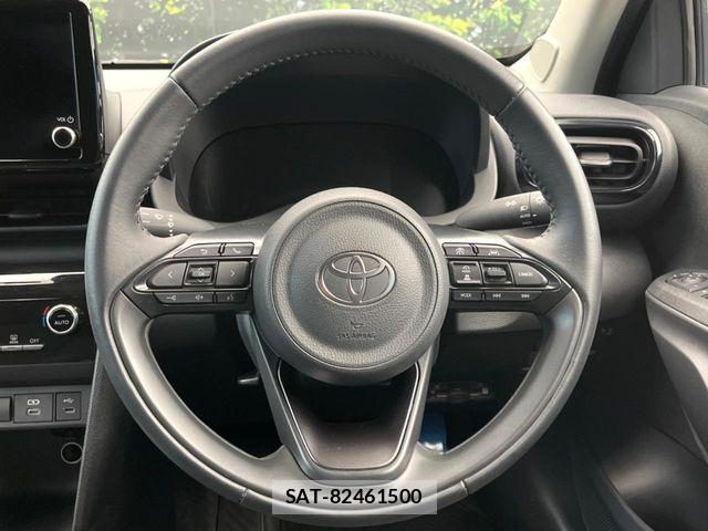 Toyota YARIS CROSS 2024-04 8439191-10