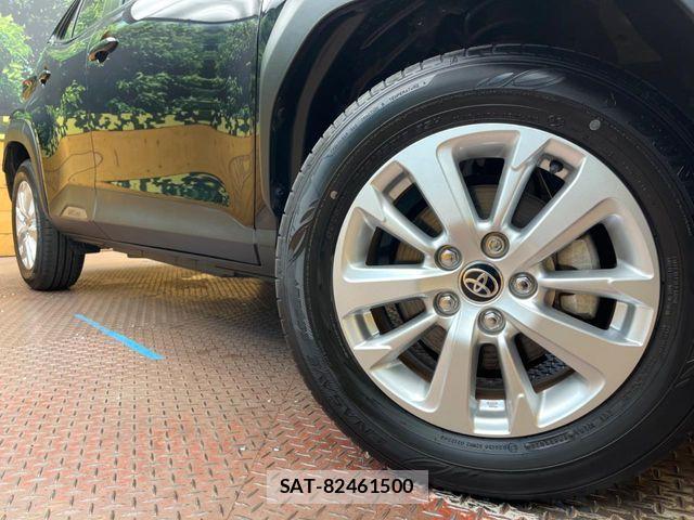 Toyota YARIS CROSS 2024-04 8439191-12
