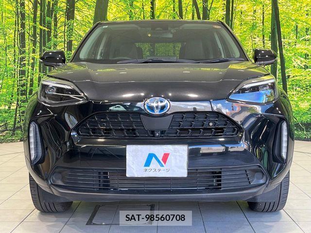 Toyota YARIS CROSS 2021-03 8439193-13