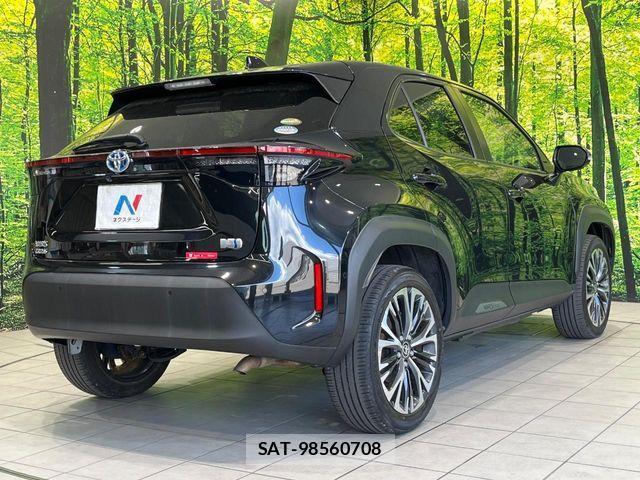 Toyota YARIS CROSS 2021-03 8439193-16