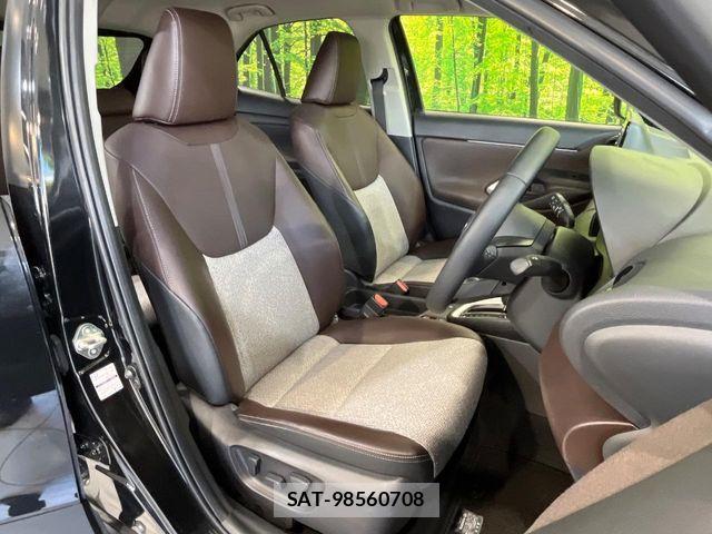 Toyota YARIS CROSS 2021-03 8439193-7
