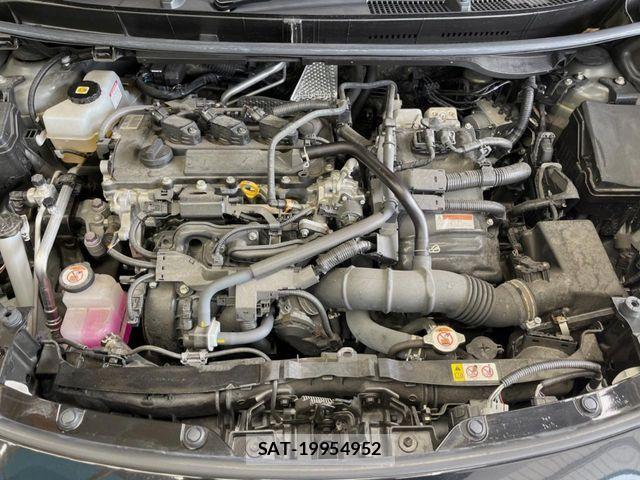 Toyota YARIS CROSS 2021-03 8439195-17