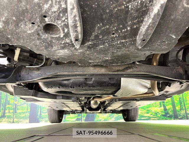Toyota YARIS CROSS 2023-09 8439190-18