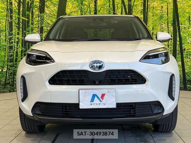 Toyota YARIS CROSS 2022-03 8439196-12