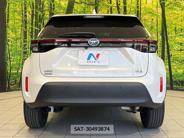 Toyota YARIS CROSS 2022-03 8439196-13