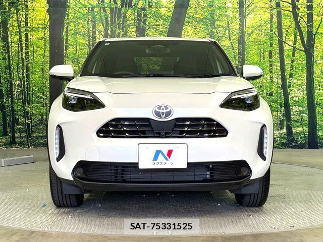 Toyota YARIS CROSS 2025-02 8439181-13