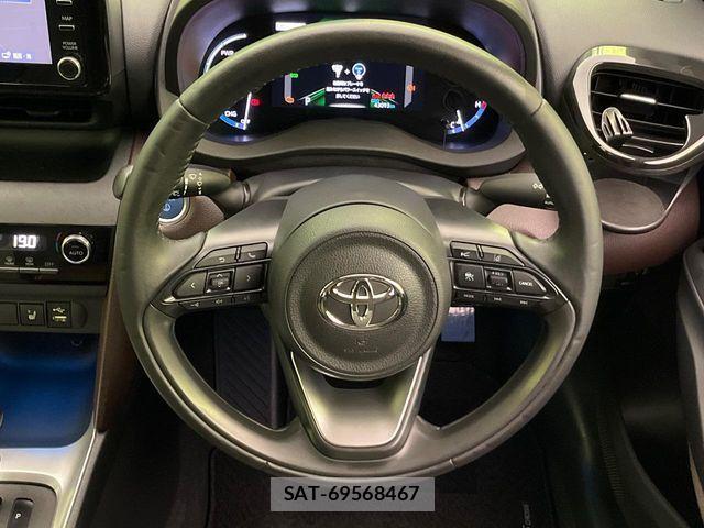 Toyota YARIS CROSS 2022-04 8439183-10